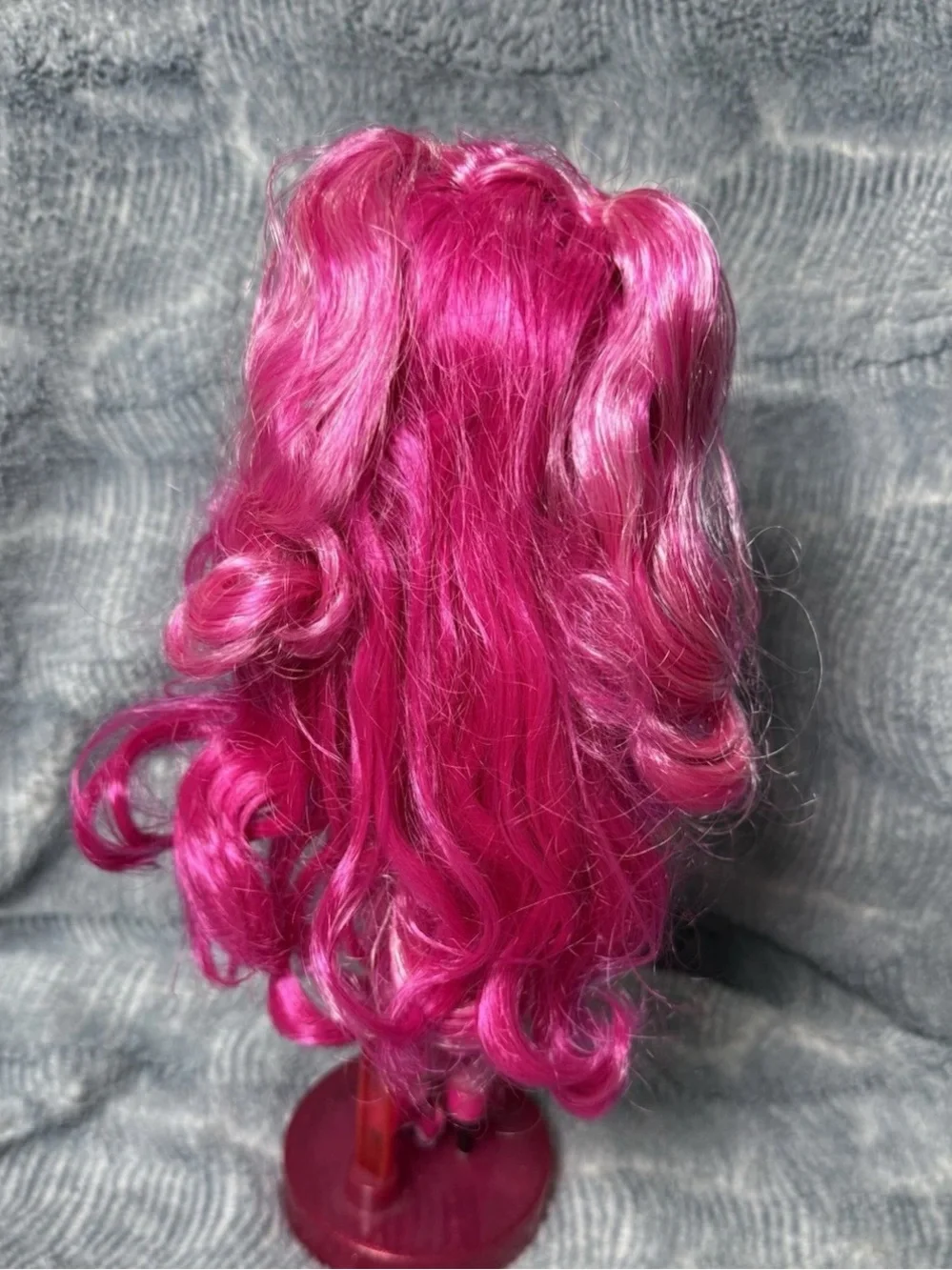 MGA RAINBOW HIGH Fashion Doll Stella Monroe Fuchsia Pink Hair W/ Outfit 11”